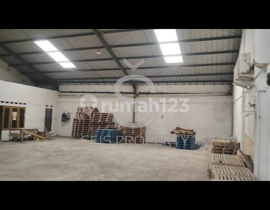 Disewakan Gudang Siap Pakai di Sayap Taman Kopo Indah Bdg