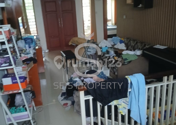 For Sale: 2 Houses Combined into 1 Residence in Kopo Permai, Bandung 2