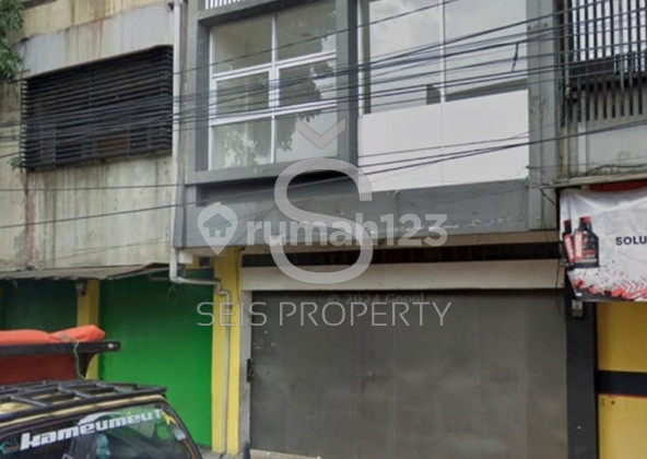 FOR SALE, STRATEGIC SHOPHOUSE ON MAIN ROAD JL KOPO, BANDUNG CITY