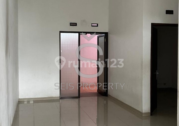 Dijual Rumah Siap Huni di Sadang Sayap Taman Kopo Indah Bandung 2