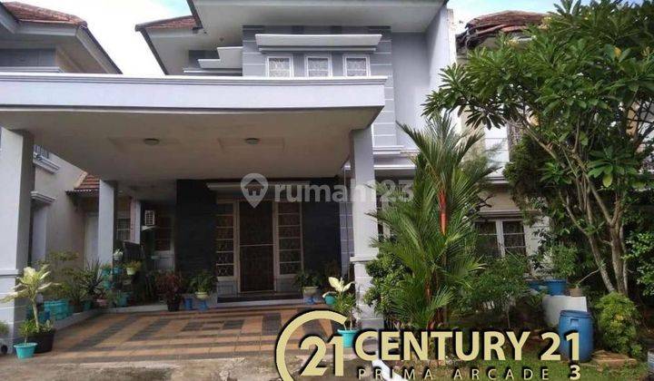 Rumah di Legenda Wisata Cibubur  hadap Taman. 1173 1