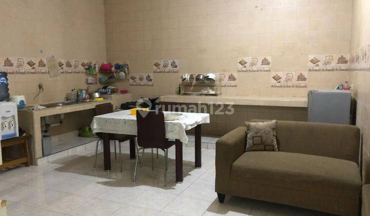 Rumah di Legenda Wisata Cibubur  hadap Taman. 1173 3
