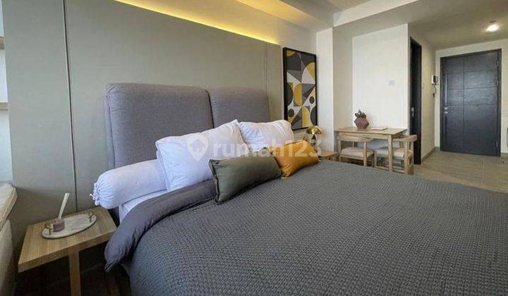 Apartemen Collins Boulevard Furnished harga bagus.5513 2