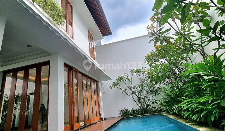 Rumah di Pondok Indah SHM mewah dan lengkap. 1442 1