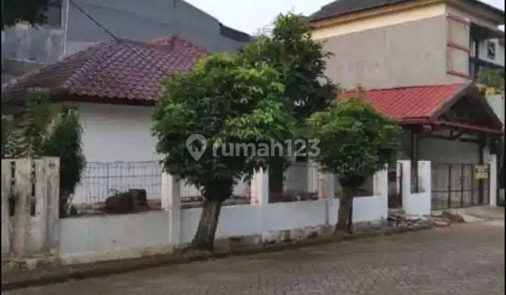 Rumah di Taman Cipulir SHM jual cepat. DJ 1