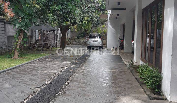 Rumah Panglima Polim strategis, Jakarta Selatan. 2