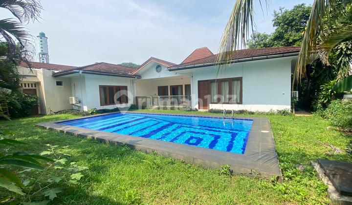 Ready-to-Live and Quiet House 1