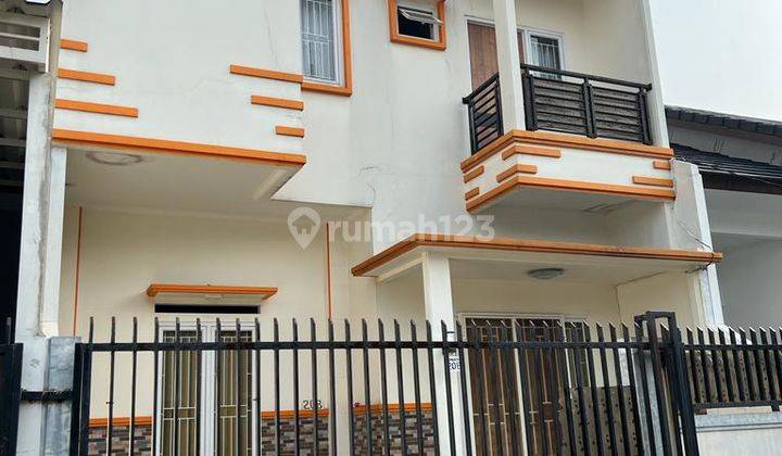 Rumah di Komplek Perdagangan Karang Tengah Tangerang 2