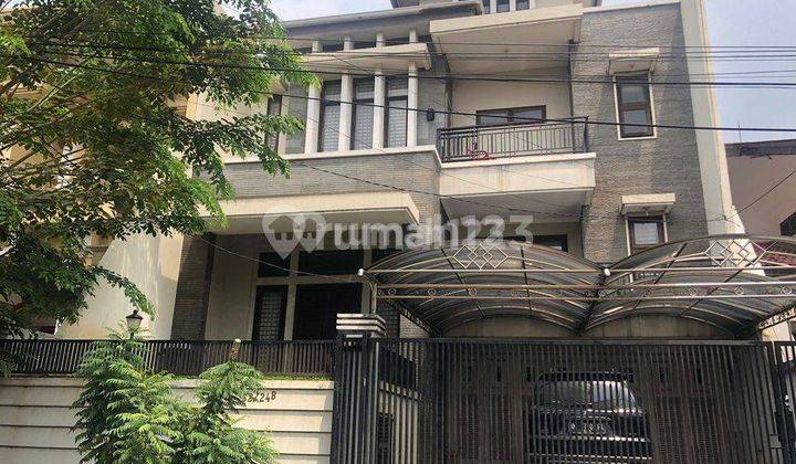 Dijual Cepat Rumah Minimalis Modern Sunrise Garde, Jakarta Barat 1