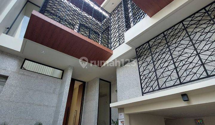 Dijual Rumah Mewah di Kemang Modern Lokasi Strategis 2