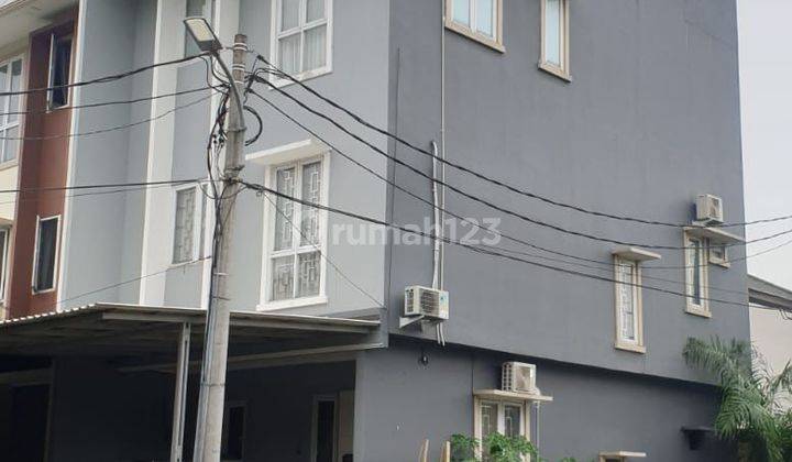 Dijual Rumah Hook 6x17 Di Cluster Green Court Fully Furnished 1