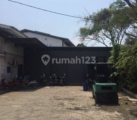 Dijual Melalui Lelang Negara,Lelang Resmi  Melalui KPKNL Gudang Didaerah Tanggerang di Gudang Jalan Raya bayur, kelurahan Periuk Jaya, kecamatan Periuk Gudang luas 1795 m SHM Sudah Renovasi, Owner mau Jual Di 12 M dan Harga Lelang jauh Lebih Murah, Harga  8