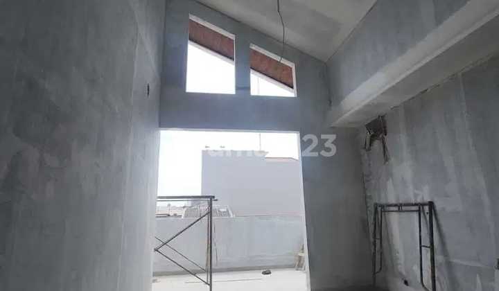  Rumah 3,5 Lantai Brand New Puri Indah Kembangan 2