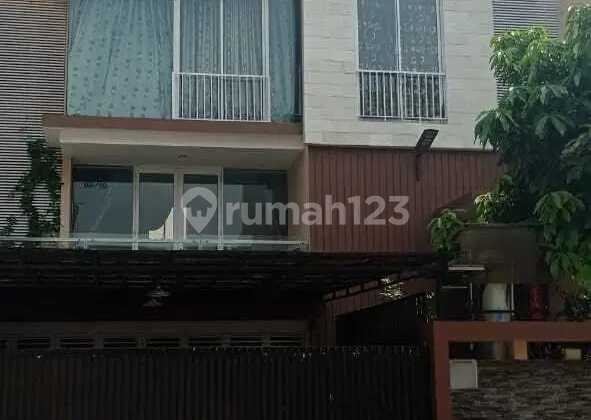 Ready-to-Occupy House in Favorite Cluster SHM Citra Garden 6 Ready-to-Occupy House in Favorite Cluster SHM Citra Garden 6