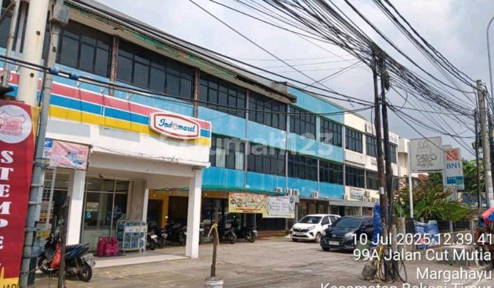 Shop House 8 Plots of Land SHM Cheap East Bekasi