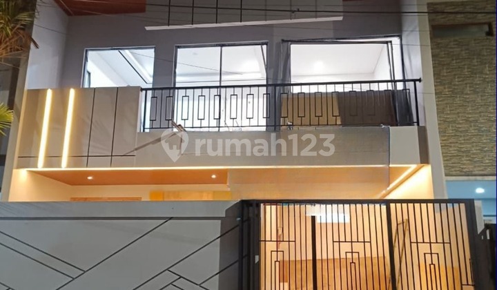 3-Storey House Ready to Occupied Good SHM Cengkareng