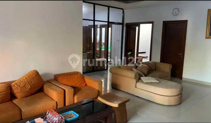 Ready-to-Live Fully Furnished House on Moyo Island Street, Pedungan, Denpasar, Bali