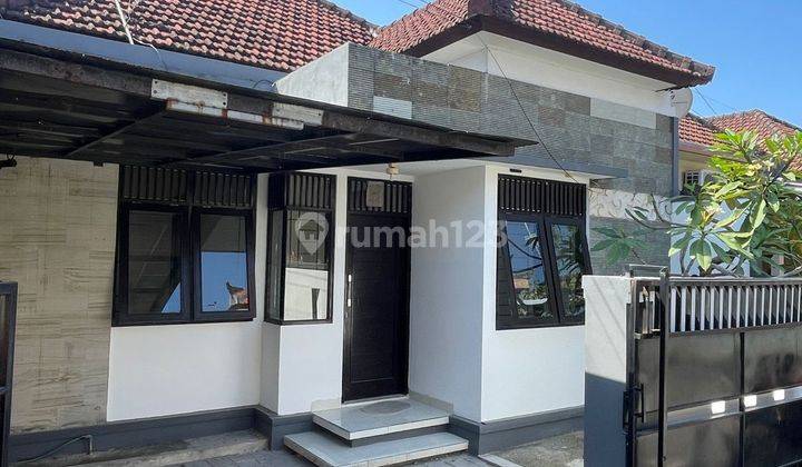 Cheap 1 Floor House Ready to Live in in Batubulan Gianyar 1