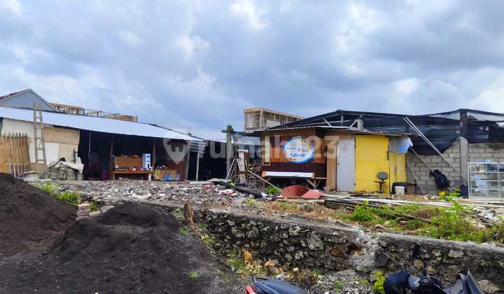 Prime 10 Are Land on Merdeka Raya, Sunset Road, Kuta