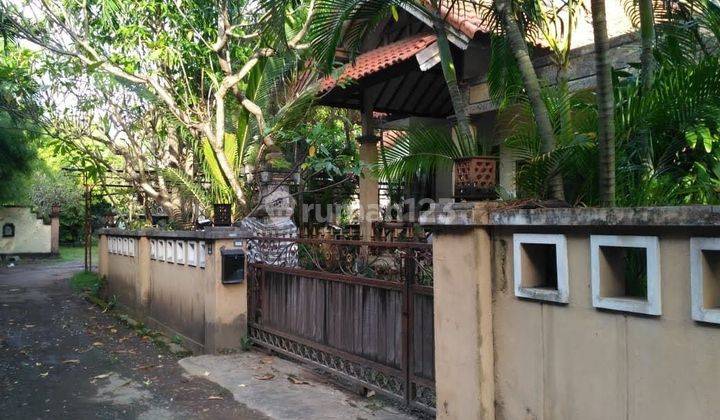 Buy Bonus Land for 3 House Buildings in Renon Denpasar 2