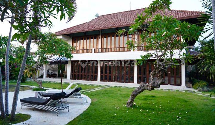 Villa Modern At Bumbak Kerobokan Badung Bali 1