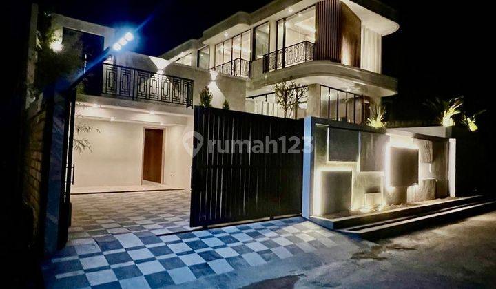 Premium Villa Ungasan Area With Beautiful Sea View For Sale 1