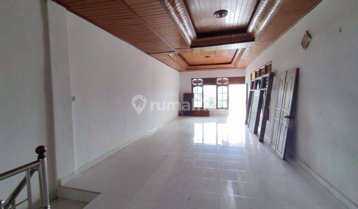 Turun Harga Rumah 2 Lantai  Area Strategis Jl Merdeka Kuta 2