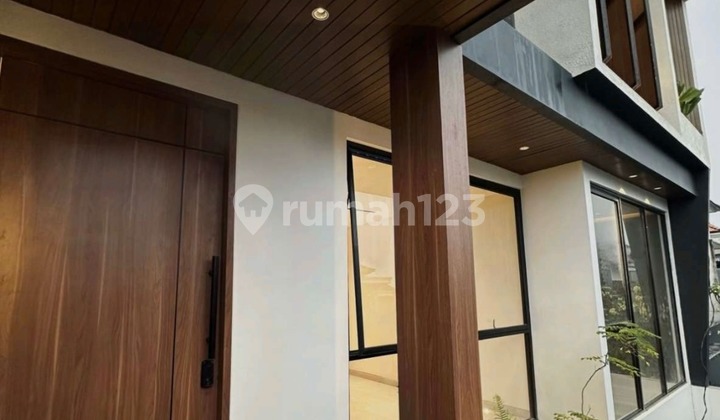3-Story House in Tukad Badung Renon Bali, Peaceful and Secure Neighborhood 2