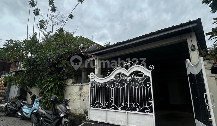 Second Hand House 3 Bedrooms Muding Mekar Kerobokan North Kuta 1