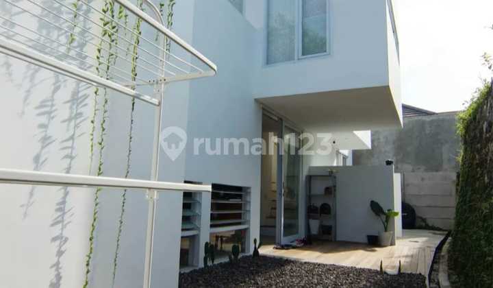 Semi Villa House Jl Padak Gede Kediri Tabanan Bali 2