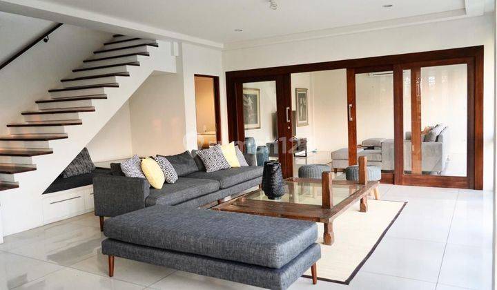 Modern Villa For Sale At Bumbak Kerobokan Bali 1