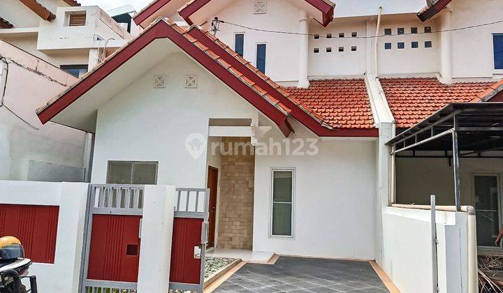 Rumah Semi Villa 2 Lantai Di Mertanadi Kerobokan Bali 1