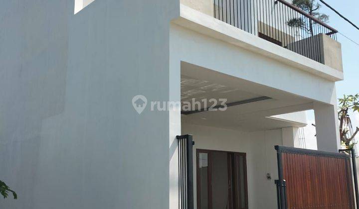 Rumah Modern Nuansa Villa Di Sedap Malam Denpasar 1