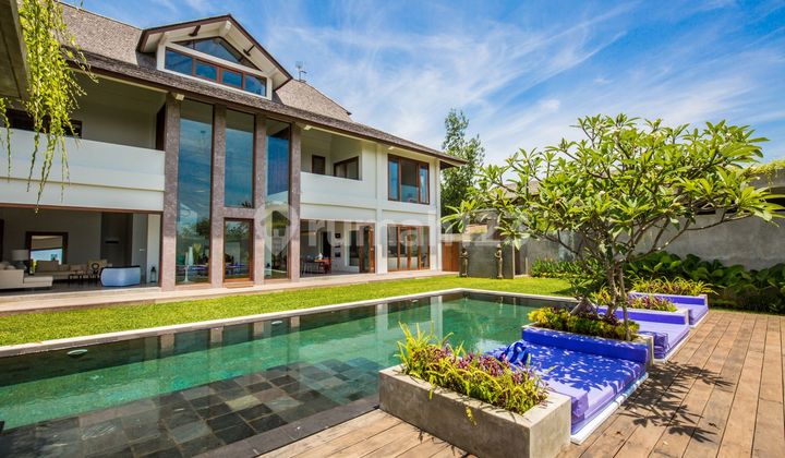 Villa Mewah Modern Dekat Pantai Keramas Ketewel Gianyar Bali Villa Mewah Modern Dekat Pantai Keramas Ketewel Gianyar Bali