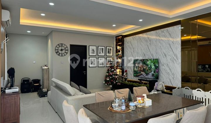 Rumah Mewah 2Lantai 4Br Pusat Kota Jl Laksamana Renon Denpasar