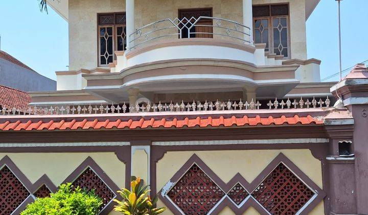 Rumah Mewah 2 Lantai Lingkungan Aman Tengah Kota Gianyar Bali 1