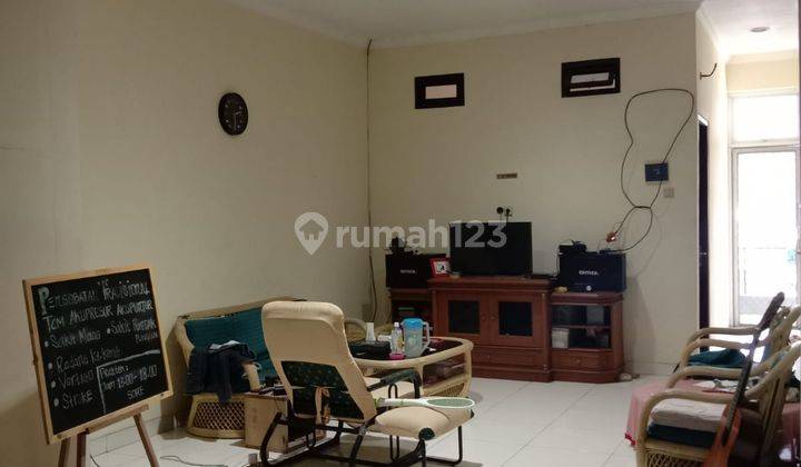 Rumah 2 Lantai Bagus Siap Huni Di Sektor 1b Gading Serpong 4