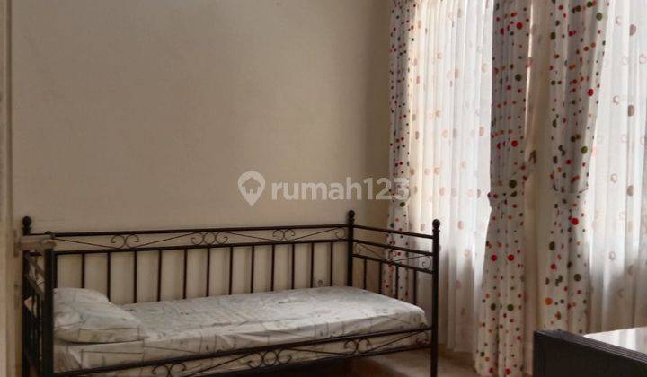  Gedung 3 Lantai Jalan Raya Dekat Sekolah Penabur Gading Serpong 3