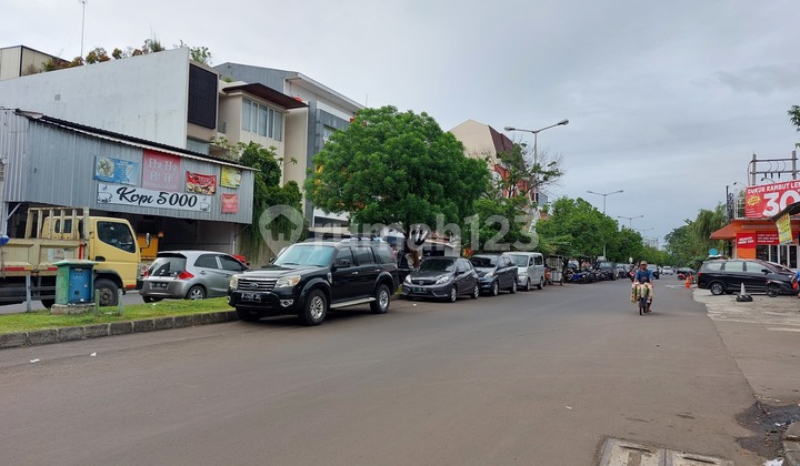  Gedung 3 Lantai Jalan Raya Dekat Sekolah Penabur Gading Serpong 1