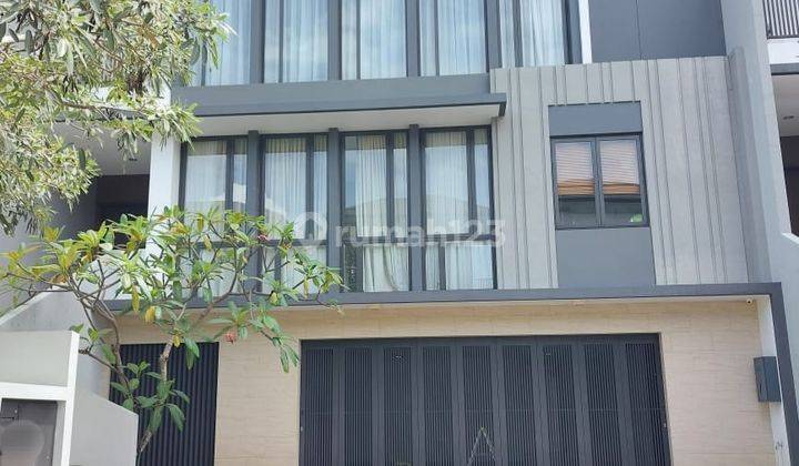 Rumah Mewah Bagus Private Pool Di Lakewood Nava Park Bsd 1