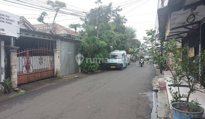 Kost Strategis Untuk Investasi Jalan Ramai di Kebayoran Lama  2