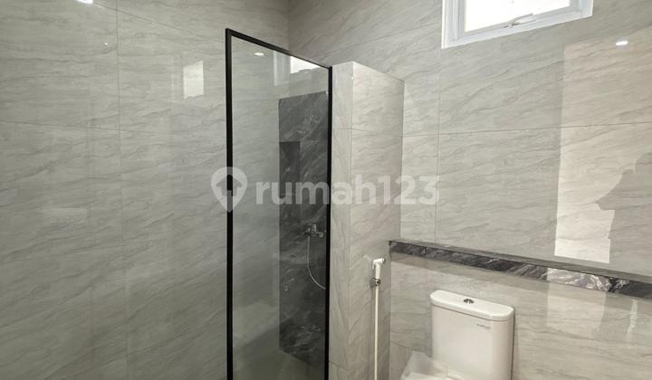 Rumah Hoek Baru PPJB Siap AJB Bangunan Mandiri di The Icon Cosmo 2