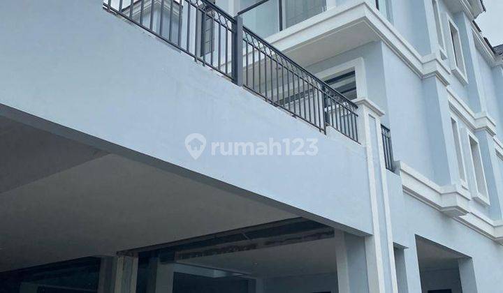 Rumah Cantik Hoek Doubledeker Lokasi Strategis di Suvarna Sutera  2