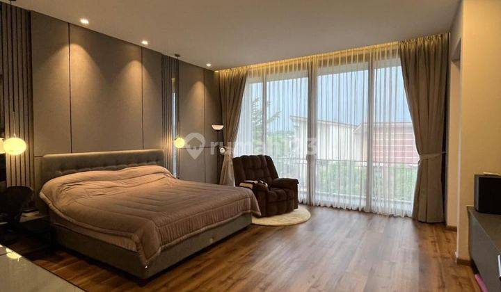 Rumah 3 Lantai Bagus Furnished di Phg Gading Serpong, Tangerang  2