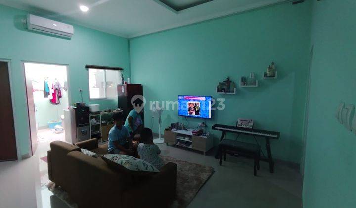 Rumah Rapi Siap Huni Semi Furnished di Villa Melati Mas  1