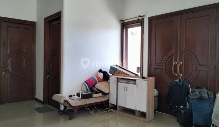  Rumah Hook Semi Furnished di Phg Gading Serpong Nego Sampai Deal 2