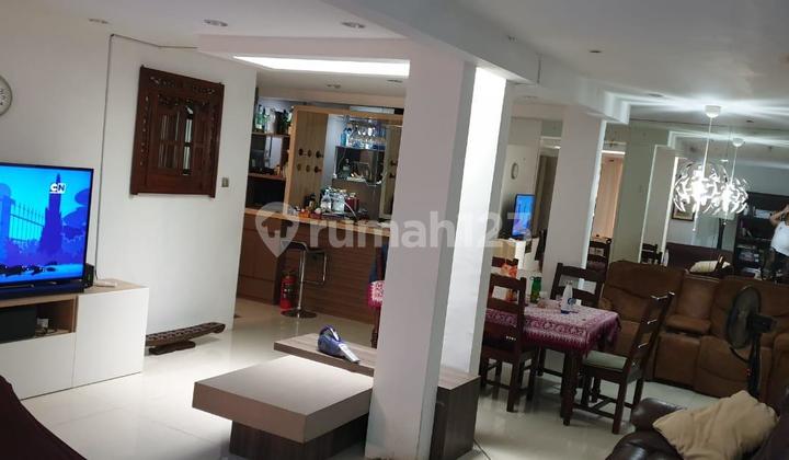 Rumah di Ozone Residence dengan Fasilitas Club House (Kolam Renang dan Gym) 1