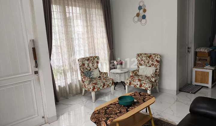 Quick Sale Well-Maintained Strategic House in Nusaloka, Bsd