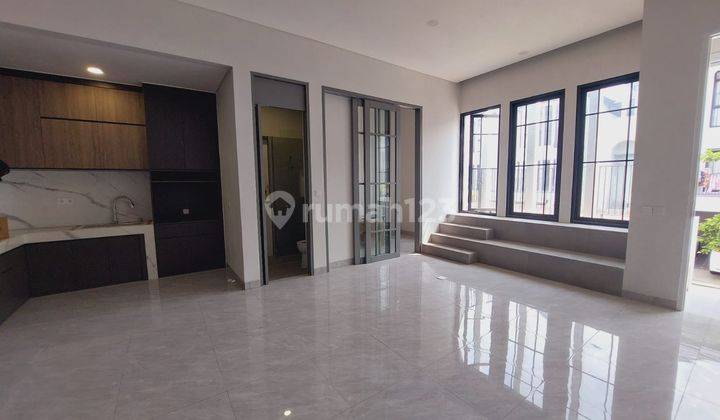 Rumah 2 Lantai Bagus di Di Aether Greenwich Bsd City 1