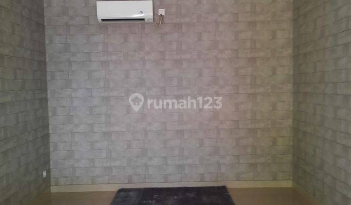 Rumah Bagus Rapi Semi Furnish di Cluster Amarine Mozia Bsd 2